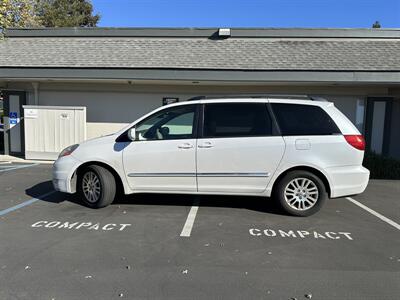 2008 Toyota Sienna XLE Limited   - Photo 2 - Concord, CA 94520