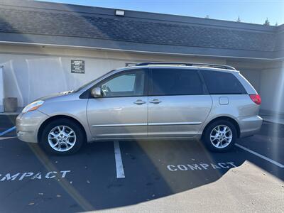 2006 Toyota Sienna XLE 4500 OUT THE DOOR END OF THE YEAR SPECIAL   - Photo 2 - Concord, CA 94520