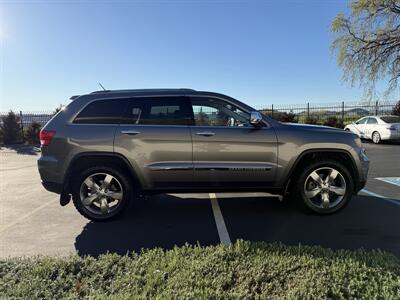 2012 Jeep Grand Cherokee Overland  FINANCING AVAILABLE - Photo 6 - Concord, CA 94520