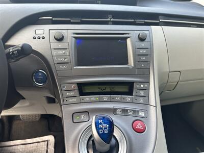 2012 Toyota Prius Hybrid! Clean Title! FINANCING AVAILABLE! END OF THE YEAR SPECIAL! - Photo 11 - Concord, CA 94520