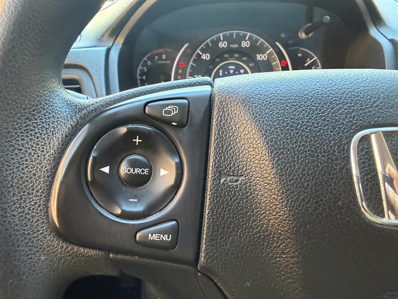 2015 Honda CR-V LX Financing Available! - Photo 17 - Concord, CA 94520