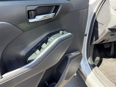 2020 Toyota Highlander XLE AWD Financing Available! - Photo 21 - Concord, CA 94520