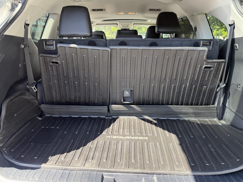 2020 Toyota Highlander XLE AWD Financing Available! - Photo 30 - Concord, CA 94520