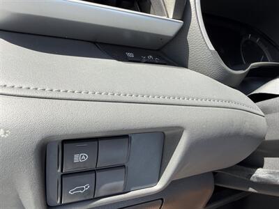 2020 Toyota Highlander XLE AWD Financing Available! - Photo 19 - Concord, CA 94520