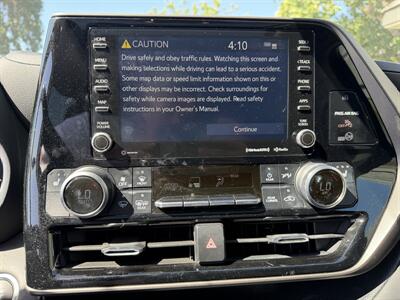 2020 Toyota Highlander XLE AWD Financing Available! - Photo 12 - Concord, CA 94520