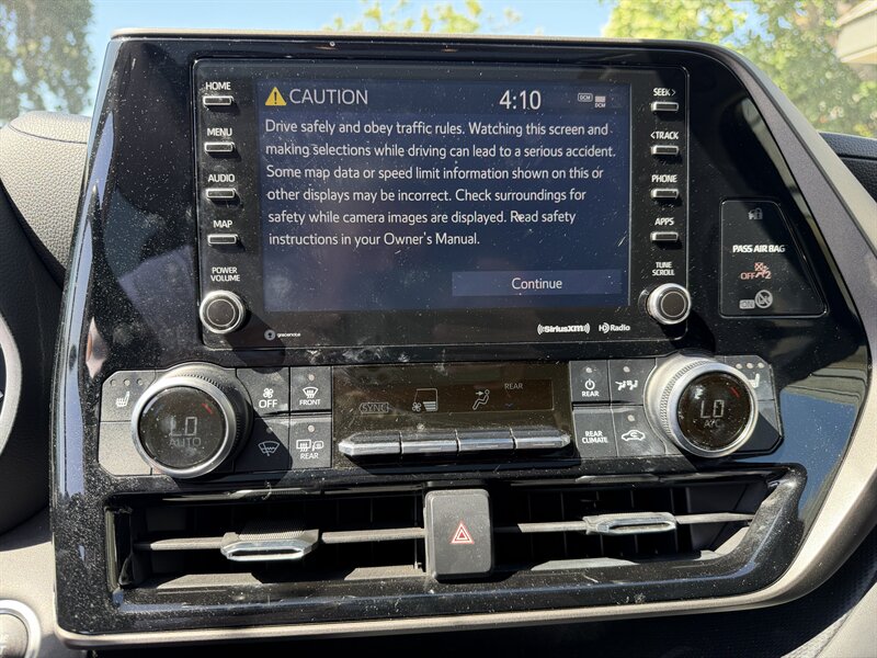 2020 Toyota Highlander XLE AWD Financing Available! - Photo 12 - Concord, CA 94520