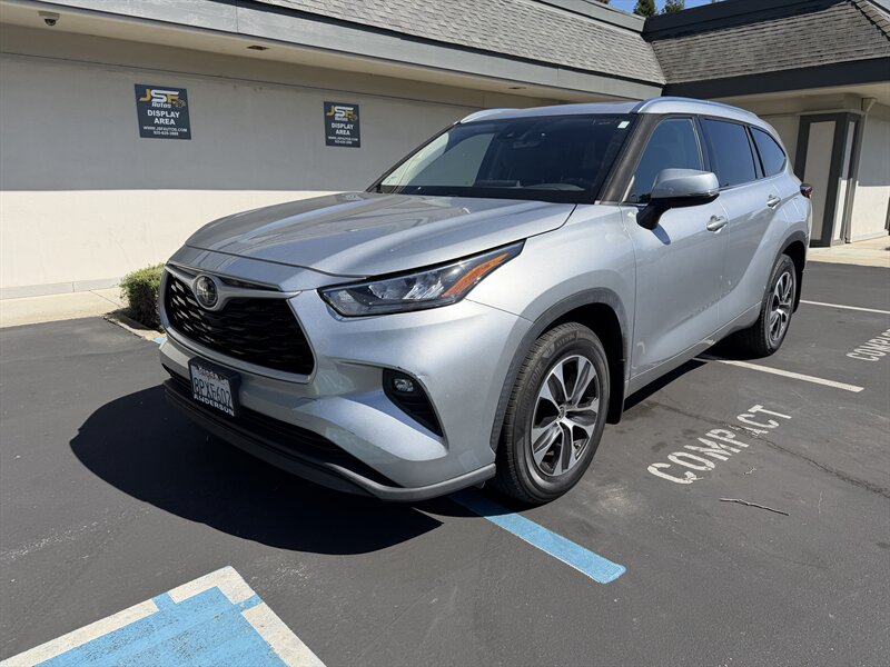 2020 Toyota Highlander XLE AWD  Financing Available! - Photo 1 - Concord, CA 94520