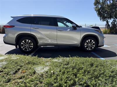 2020 Toyota Highlander XLE AWD Financing Available! - Photo 6 - Concord, CA 94520