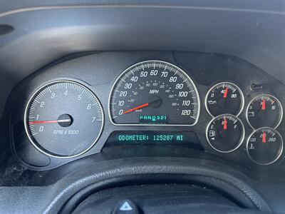 2004 GMC Envoy XUV  SUV THAT TURN INTO A TRUCK - Photo 16 - Concord, CA 94520