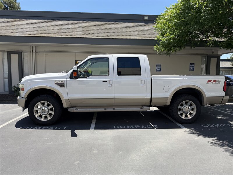 2010 Ford F-250 FX4! Super Duty! Turbo Diesel! King Ranch! CrewCab! Clean Title! Financing Available! - Photo 2 - Concord, CA 94520