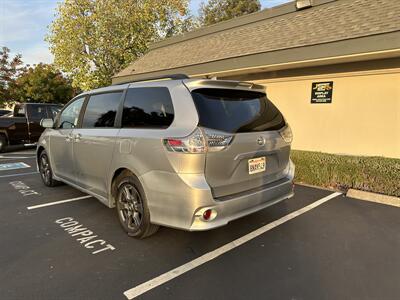 2020 Toyota Sienna SE AWD  FINANCE AVAILABLE! - Photo 3 - Concord, CA 94520