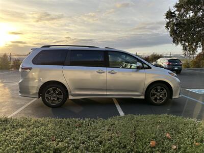 2020 Toyota Sienna SE AWD  FINANCE AVAILABLE! - Photo 7 - Concord, CA 94520