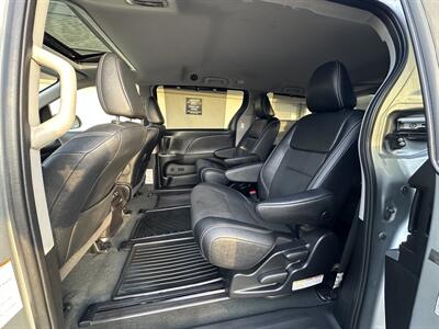 2020 Toyota Sienna SE AWD  FINANCE AVAILABLE! - Photo 11 - Concord, CA 94520
