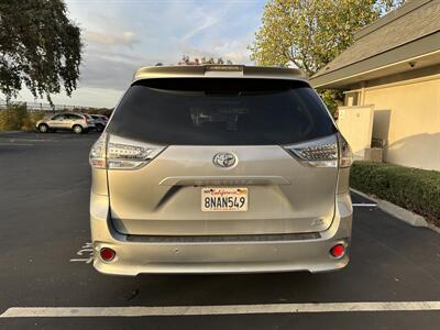 2020 Toyota Sienna SE AWD  FINANCE AVAILABLE! - Photo 4 - Concord, CA 94520