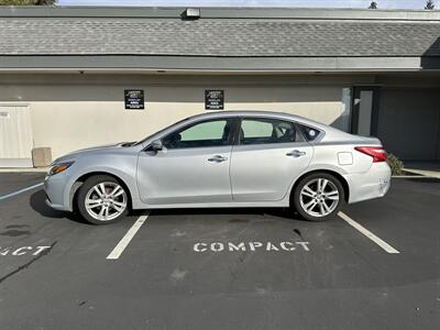 2017 Nissan Altima 3.5 SL   - Photo 2 - Concord, CA 94520