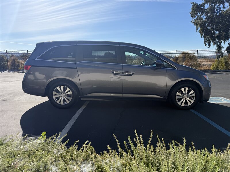2015 Honda Odyssey EX-L! Automatic! Clean Title! Low Miles! Fully Loaded! Financing Available! - Photo 6 - Concord, CA 94520