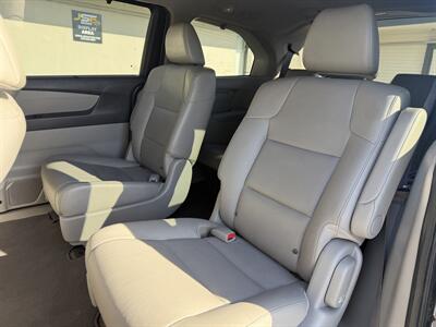 2015 Honda Odyssey EX-L! Automatic! Clean Title! Low Miles! Fully Loaded! Financing Available! - Photo 10 - Concord, CA 94520