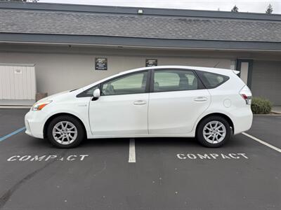2014 Toyota Prius V Hybrid! Clean Title! Low Miles!  Financing Available! - Photo 2 - Concord, CA 94520
