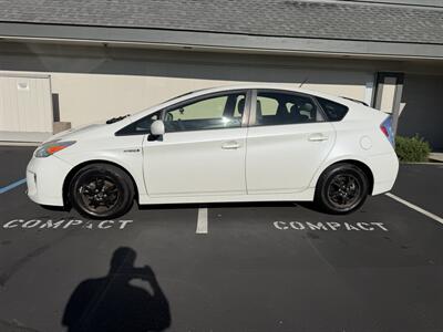 2015 Toyota Prius Clean Title! Financing Available!   - Photo 2 - Concord, CA 94520