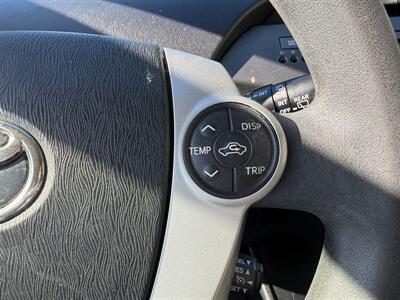 2015 Toyota Prius Clean Title! Financing Available!   - Photo 15 - Concord, CA 94520