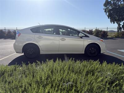 2015 Toyota Prius Clean Title! Financing Available!   - Photo 6 - Concord, CA 94520