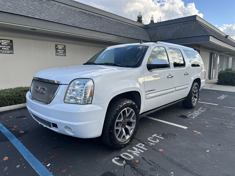 2007 GMC Yukon XL Denali  BLACK FRIDAY SALE FINANCE AVAILABLE!