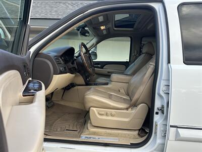 2007 GMC Yukon XL Denali BLACK FRIDAY SALE FINANCE AVAILABLE! - Photo 9 - Concord, CA 94520