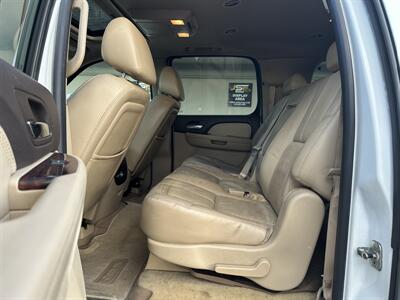 2007 GMC Yukon XL Denali BLACK FRIDAY SALE FINANCE AVAILABLE! - Photo 10 - Concord, CA 94520