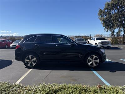 2022 Mercedes-Benz GLC300 GLC 300! Low Miles! Black On Black! Clean Title! Financing Available! - Photo 7 - Concord, CA 94520