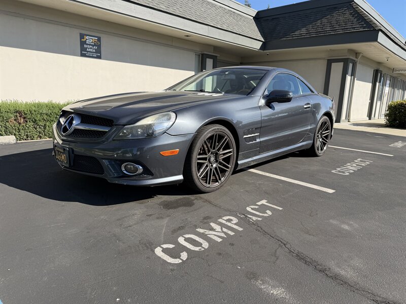 2009 Mercedes-Benz SL 550  MUST SEE CLEAN TITLE FINANCING AVAILABLE - Photo 1 - Concord, CA 94520