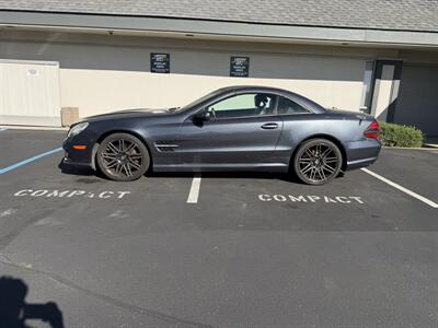 2009 Mercedes-Benz SL 550 MUST SEE CLEAN TITLE FINANCING AVAILABLE - Photo 2 - Concord, CA 94520