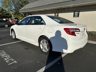 2013 Toyota Camry SE  FINANCING AVALIABLE - Photo 3 - Concord, CA 94520
