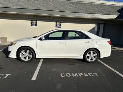 2013 Toyota Camry SE  FINANCING AVALIABLE - Photo 2 - Concord, CA 94520