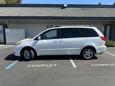 2006 Toyota Sienna XLE 7 Passenger 6000 OUT THE DOOR   - Photo 2 - Concord, CA 94520