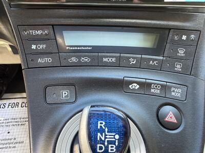 2010 Toyota Prius Hybrid! Solar Roof! Clean Title! Financing Available! - Photo 15 - Concord, CA 94520