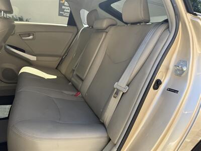 2010 Toyota Prius Hybrid! Solar Roof! Clean Title! Financing Available! - Photo 11 - Concord, CA 94520