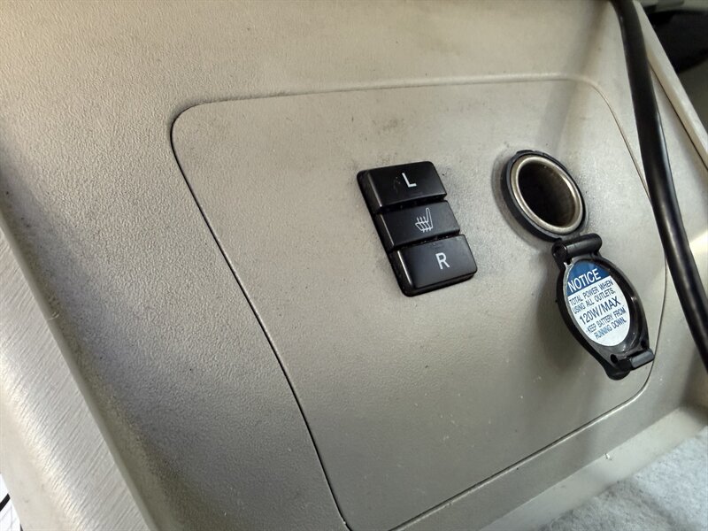 2010 Toyota Prius Hybrid! Solar Roof! Clean Title! Financing Available! - Photo 14 - Concord, CA 94520