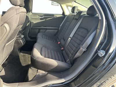 2016 Ford Fusion Hybrid SE  FINANCING AVAILABLE - Photo 10 - Concord, CA 94520