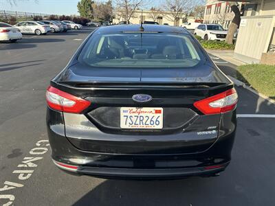2016 Ford Fusion Hybrid SE  FINANCING AVAILABLE - Photo 4 - Concord, CA 94520