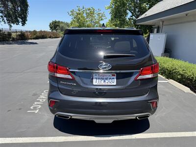 2017 Hyundai SANTA FE SE! Clean Title! Gas Saver!  Financing Available! - Photo 4 - Concord, CA 94520