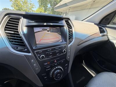 2017 Hyundai SANTA FE SE! Clean Title! Gas Saver!  Financing Available! - Photo 12 - Concord, CA 94520