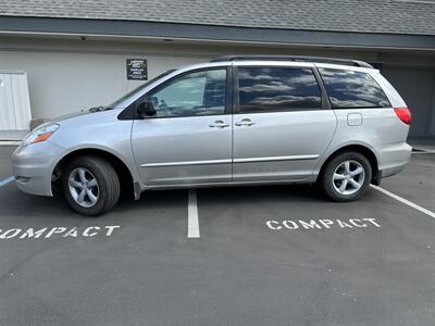 2009 Toyota Sienna LE 8-Passenger 6000 OUT THE DOOR   - Photo 2 - Concord, CA 94520