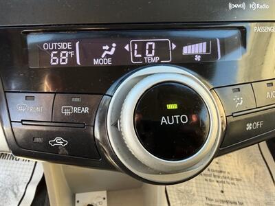 2013 Toyota Prius V Two! Hybrid! Clean Title!  Low Miles! Financing Available! - Photo 13 - Concord, CA 94520