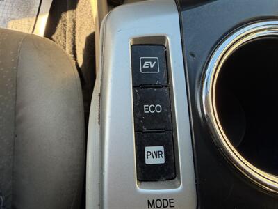2013 Toyota Prius V Two! Hybrid! Clean Title!  Low Miles! Financing Available! - Photo 16 - Concord, CA 94520