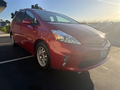 2013 Toyota Prius V Two! Hybrid! Clean Title!  Low Miles! Financing Available! - Photo 7 - Concord, CA 94520