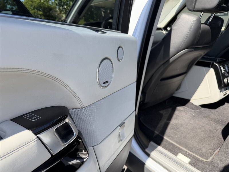 2016 Land Rover Range Rover Supercharged LWB Financing Available! - Photo 11 - Concord, CA 94520