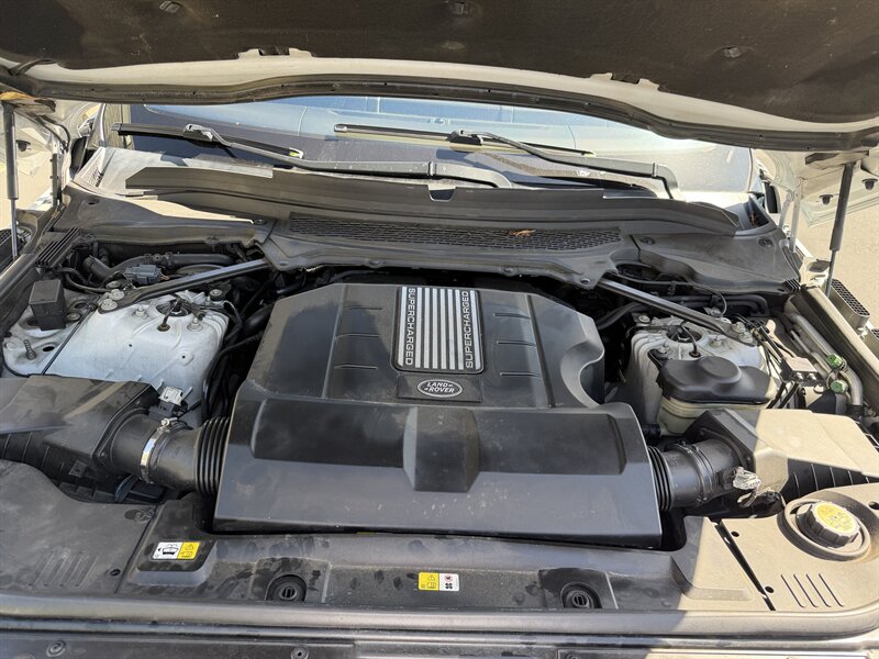2016 Land Rover Range Rover Supercharged LWB Financing Available! - Photo 31 - Concord, CA 94520