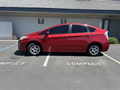 2011 Toyota Prius Five  Financing Available! - Photo 2 - Concord, CA 94520