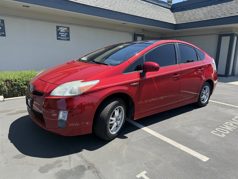 2011 Toyota Prius Five  Financing Available! - Photo 1 - Concord, CA 94520