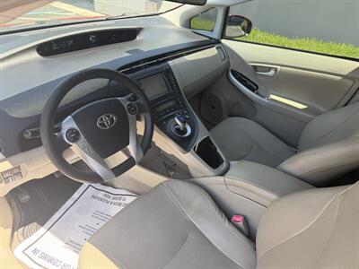 2011 Toyota Prius Five  Financing Available! - Photo 13 - Concord, CA 94520